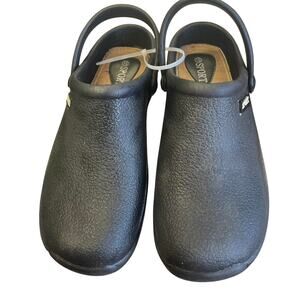 Black leather clogs with rubber